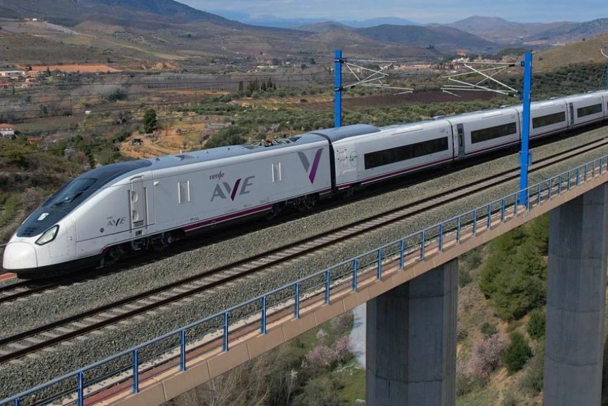 España implementará el boleto único para el transporte público ferroviario en 2026